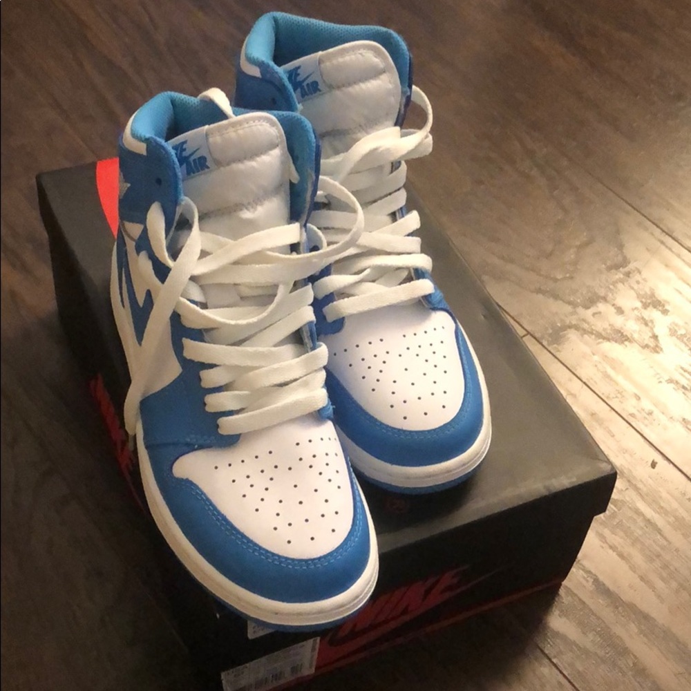 Air Jordan Unc 1